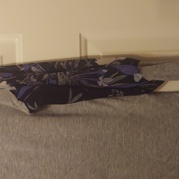 Women's Tiny by Anthropologie top - Picture 3 of 8